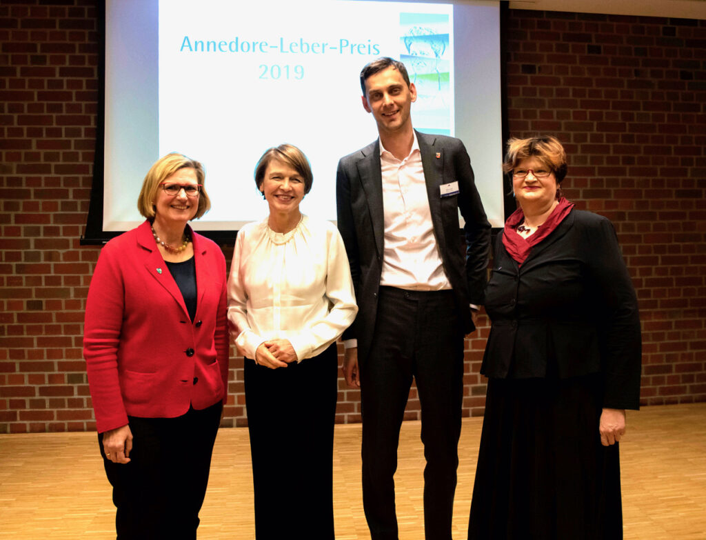 40 Jahre Annedore-Leber-Bildungswerk – Annedore- Leber- Preis verliehen 4