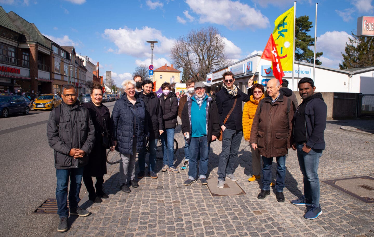 Menschenkette gegen Rassismus in Alt-Rudow 5
