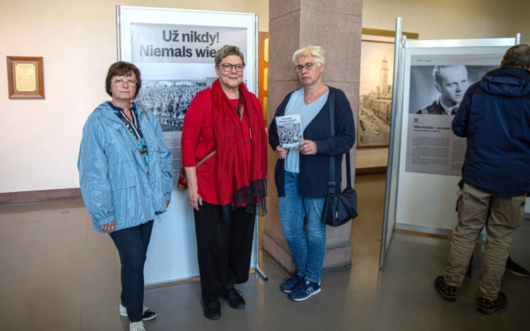 Erinnerung und Mahnung: Tschechisch-Deutsche Ausstellung zum Ende des Zweiten Weltkriegs 2