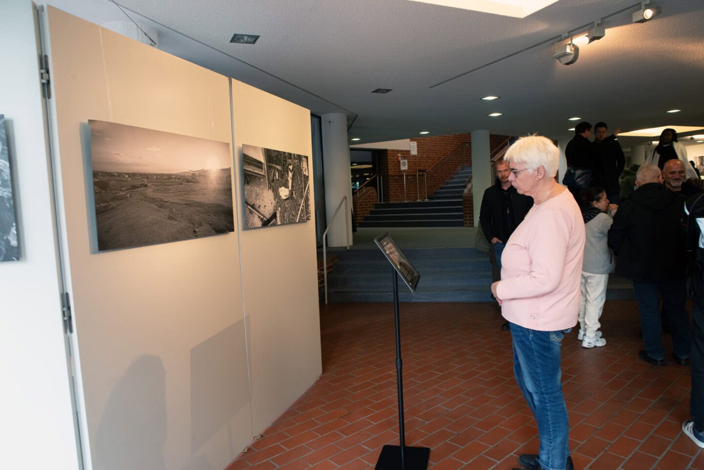 Zwischen Zerstörung und Zuversicht: Eine Fotoausstellung erinnert an die Folgen des Erdbebens in der Türkei von 2023 4